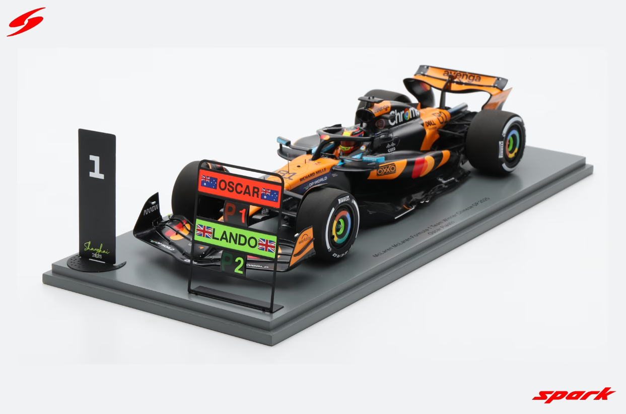 18S1008 1/18 McLaren No.81 McLaren Formula 1 Team Winner Chinese GP 2025 Oscar Piastri